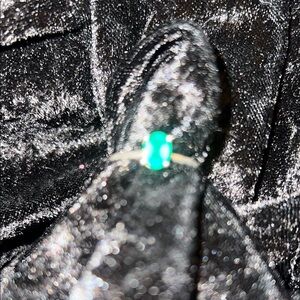 Sterling 925 Silver Ring with Genuine Green Onyx Solitaire Gemstone